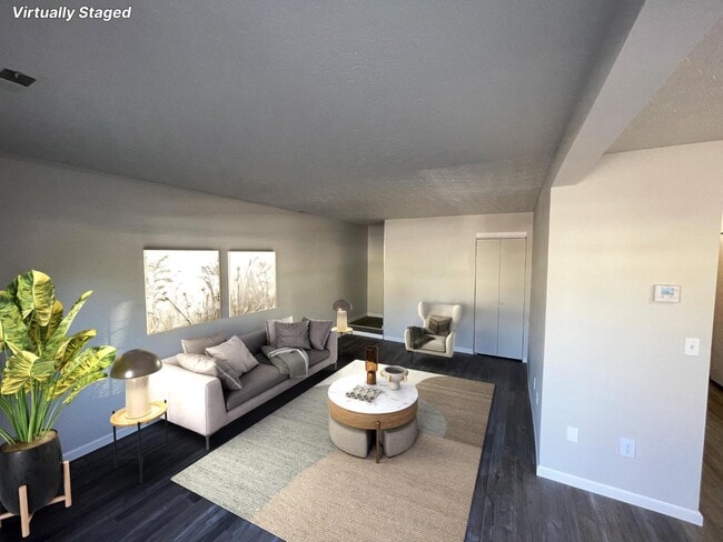 Photo - 147 Blocksom St