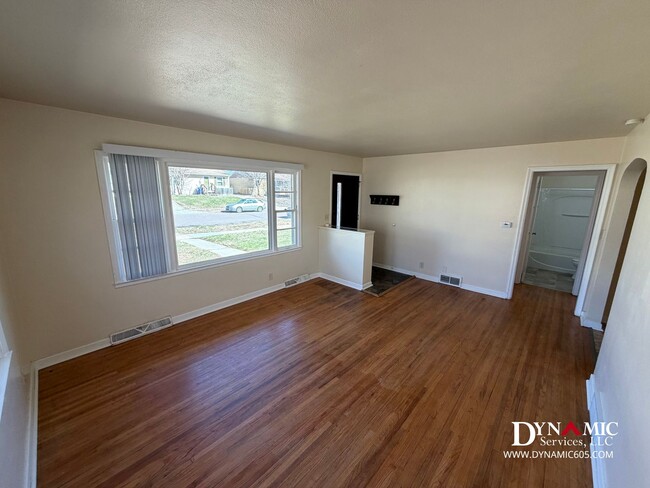 Photo - Updated 4+ Bedroom, 2 Bathroom House By Augustana University