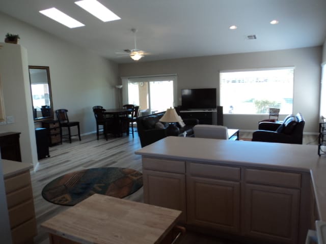 Photo - 1094 Chaparral Dr