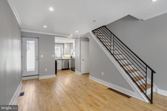 Photo - 313 Mercy St