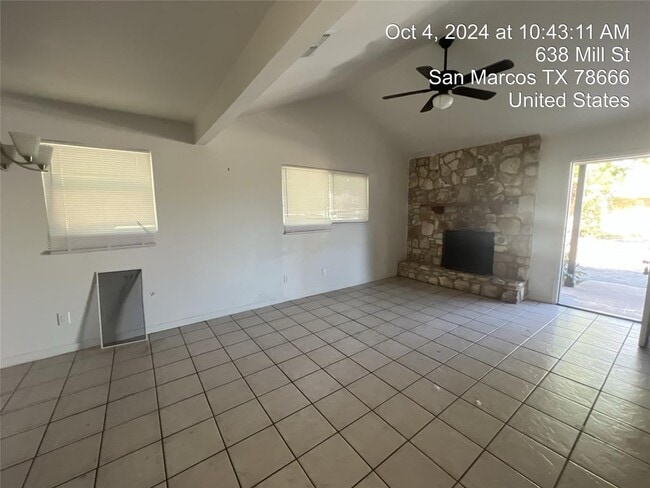 Photo - 638 Mill St