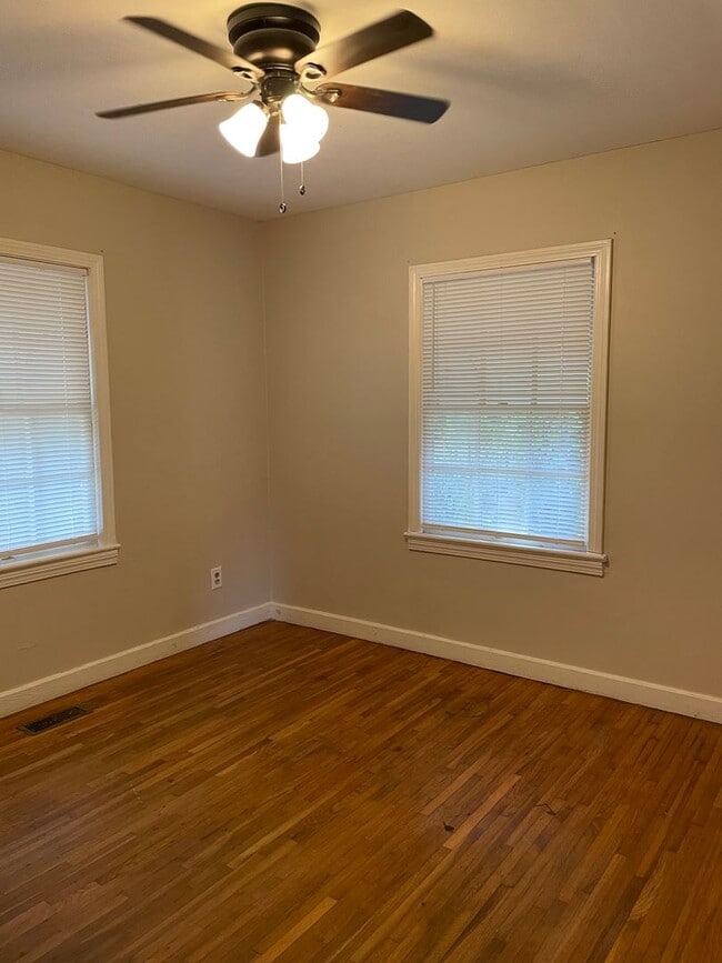 Photo - Two bedroom one bath!