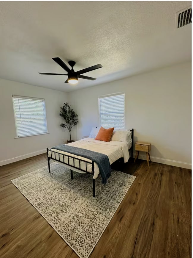 Photo - 401 E Jersey St