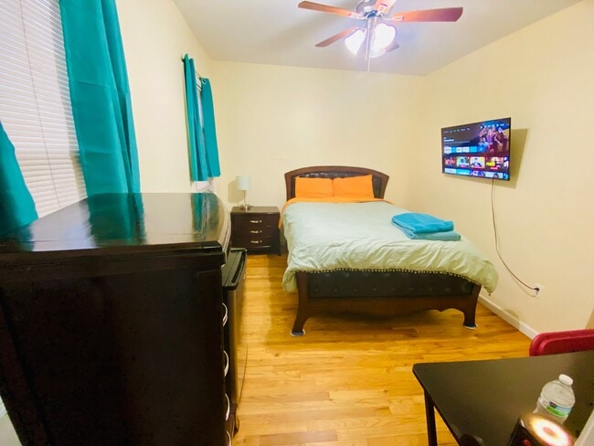 Photo - 20 Vineyard Ave