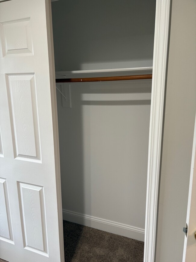 Photo - 1107 E 105th St