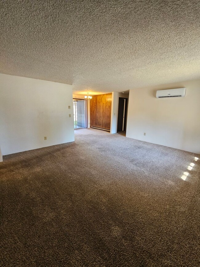 Photo - Private house, in great location!