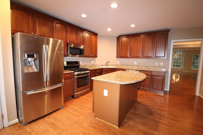 Photo - 4635 Battenburg Ln