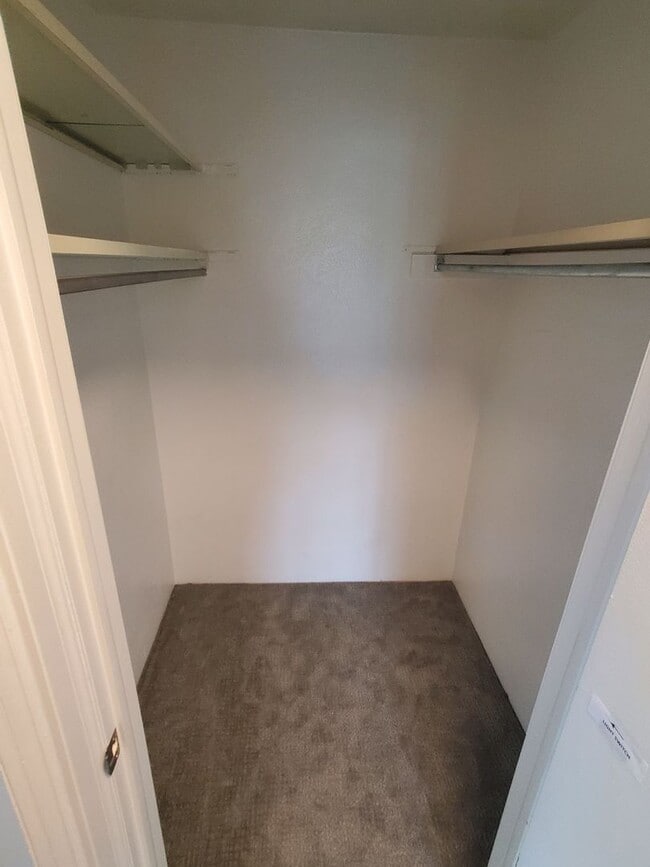 Photo - Recently Updated and Spacious 1B / 1B Available for June!