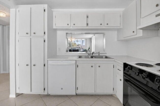 Photo - 931 Gardenia Dr Unit 269