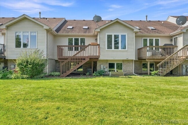 306 E Conley Dr