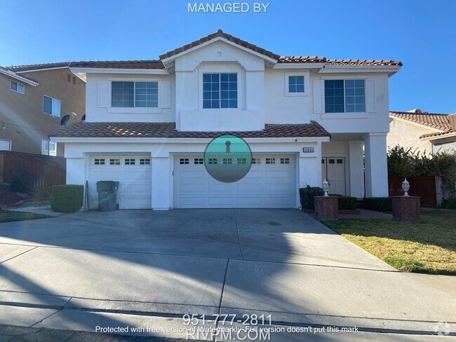 Building Photo - Step into luxury with this expansive 5 bed... Rental