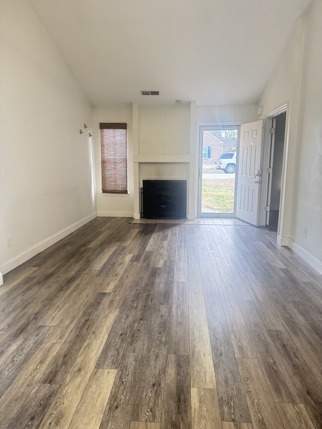 Photo - 1003 Parkside Dr