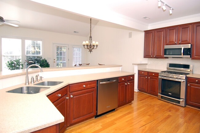 Photo - 3611 Lion Ridge Ct