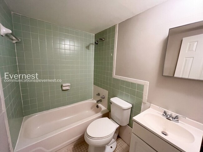 Photo - 5727 N Morgan Ln Unit 4