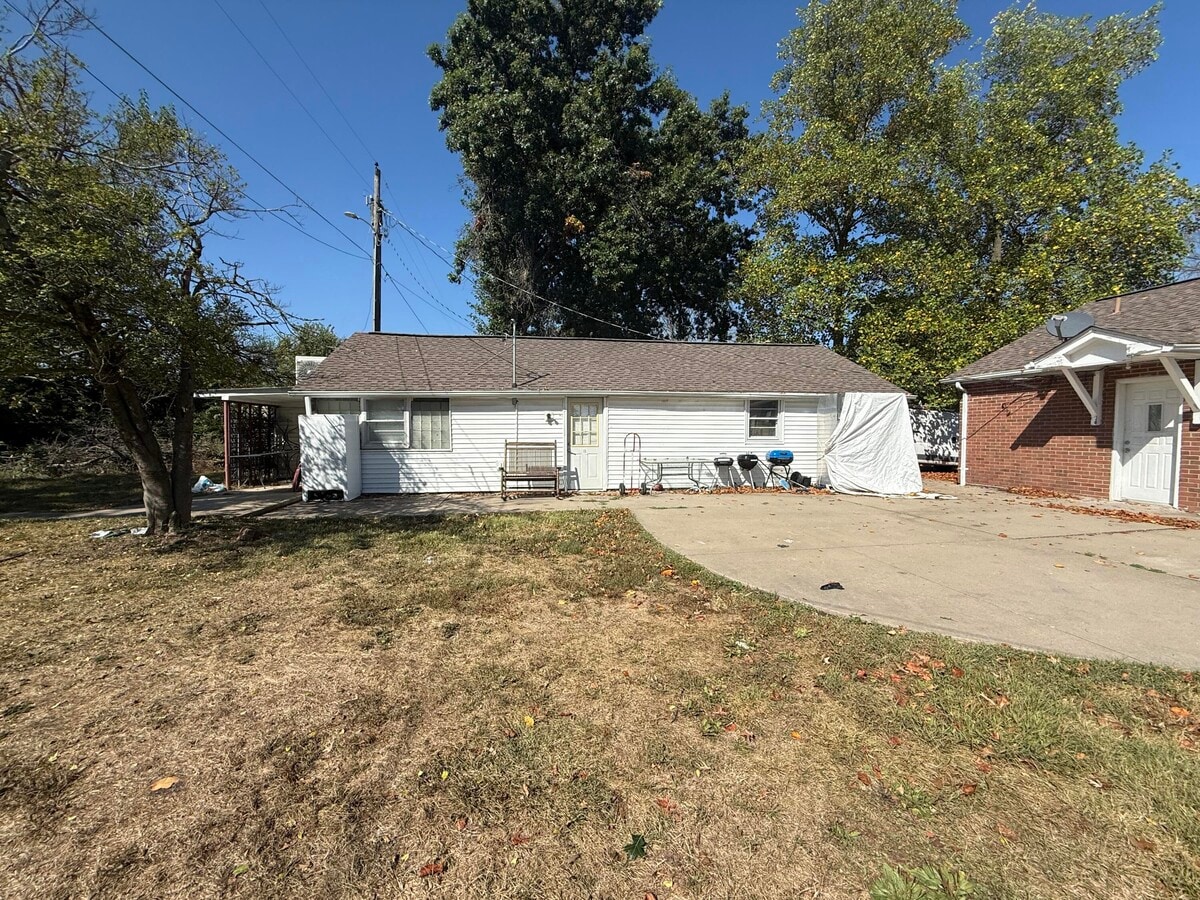 Photo - 2910 Mexico Gravel Rd