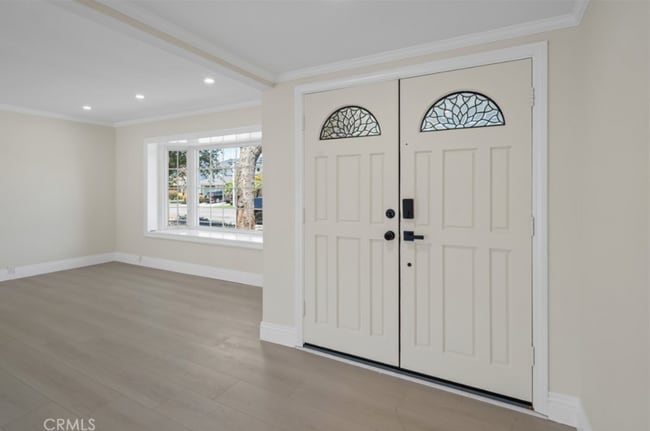 Photo - 16401 Mercier Ln