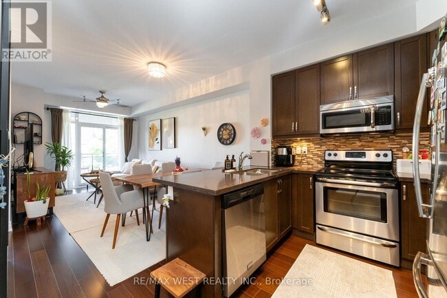 Photo - 111 Civic Square Gate Unité 230