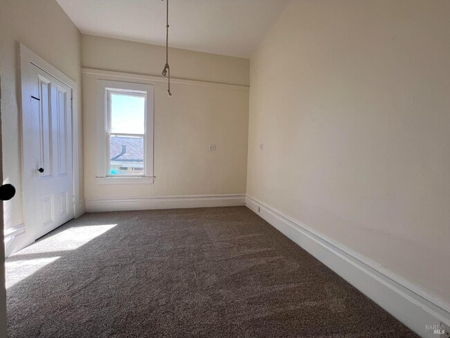Building Photo - 310 Boyce St