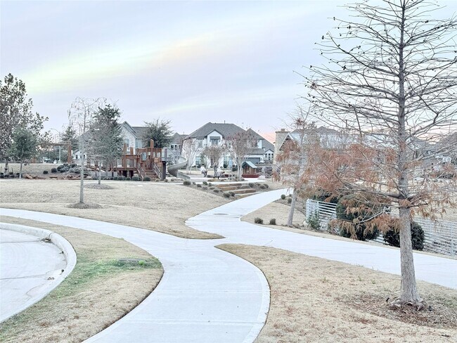 Photo - 8803 Oak Ivy Ln