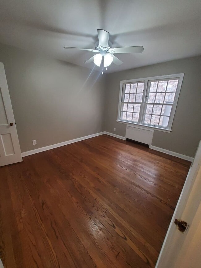 Photo - 512-524 E Henry Clay St - 12 Family