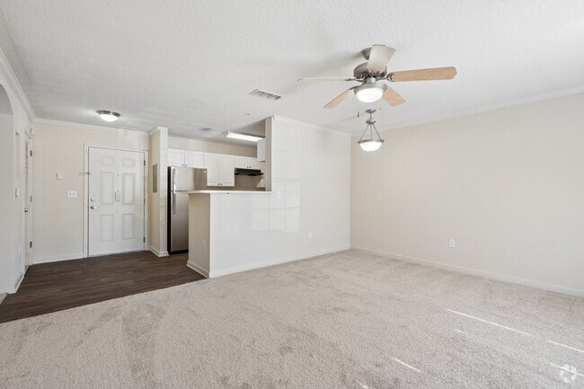 2BR, 2BA - 971SF - Dining Room - MUST BE AGE 55 + / Retreat at Madison Place