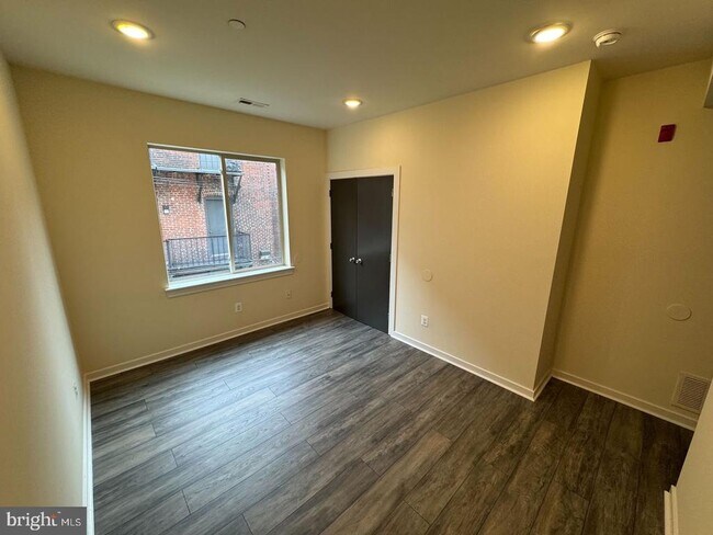 Photo - 5426 Chancellor St Unit 3
