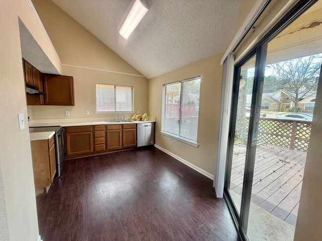 Photo - 2-bed/2-bath off Eagles Nest