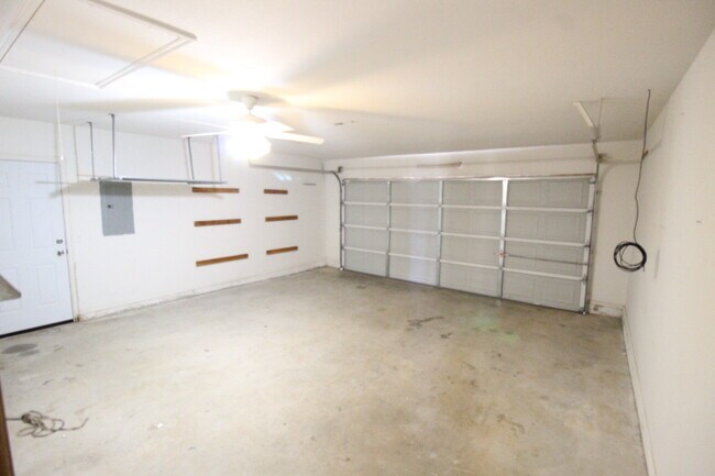 Photo - 620 Eastview Dr