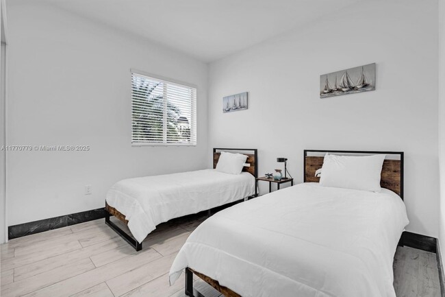 Photo - 15450 NW 2nd Ave