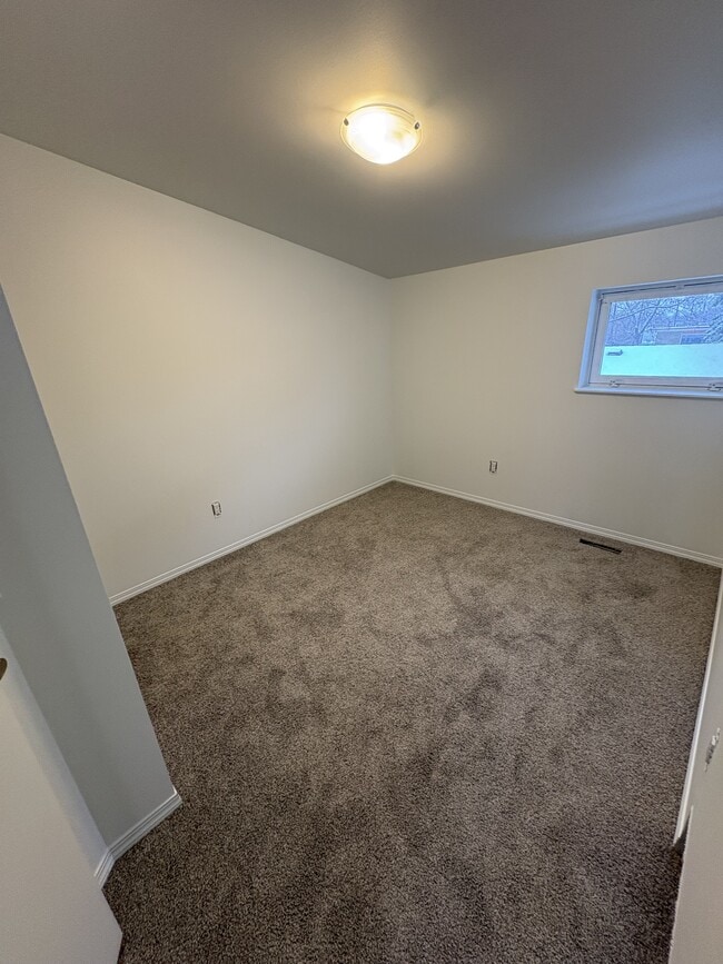 Photo - 11811-11847 47 St NW Unit 11811 G3 - Bsmt