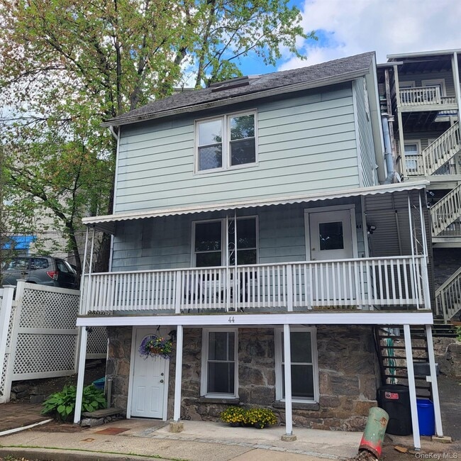 Building Photo - 44 Ridge St Unit 1