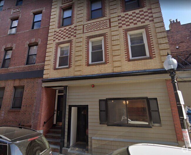 Building Photo - 153 Salem St Unit 7 Rental