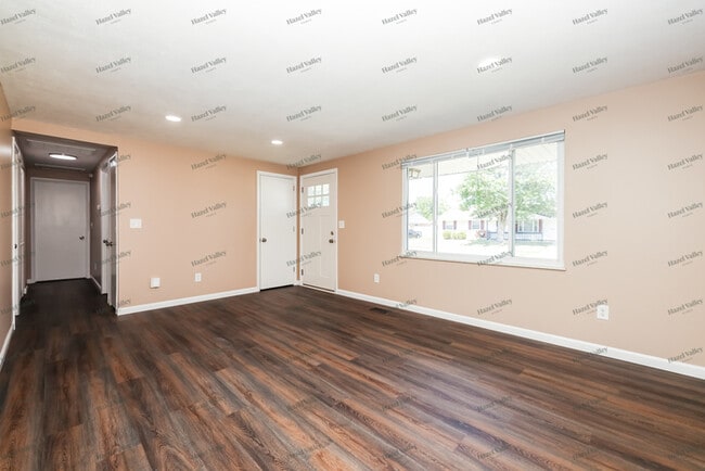 Photo - 6846 Alter Rd