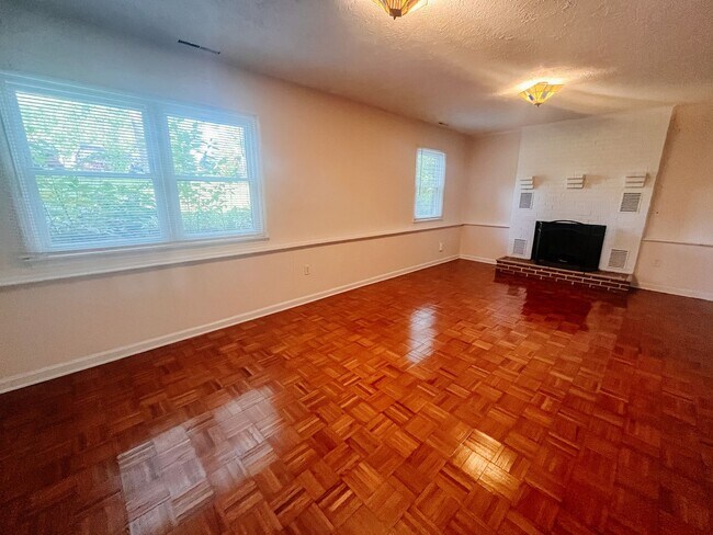 Photo - * RE RENTAL AVAILABLE 1/12/26 *  (Hethwood 3 Bedroom, 1.5 Bath House with Pool Access!)