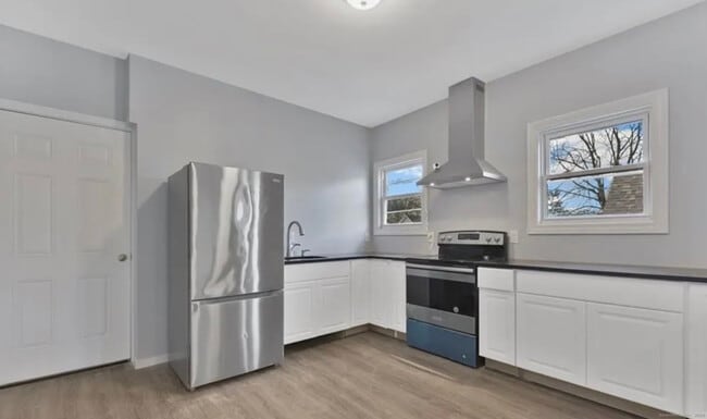 Photo - 213 Westland St