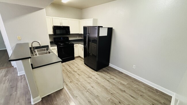 Photo - 2171 Hussium Hills St