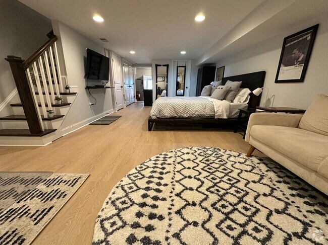 Building Photo - 723 Gallatin St NW Rental
