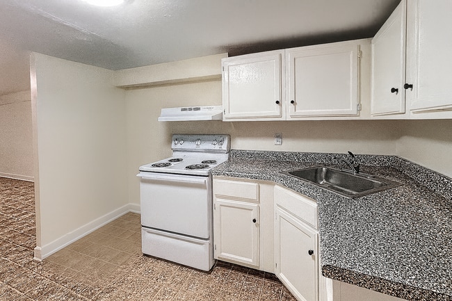 Photo - 1101 43rd St