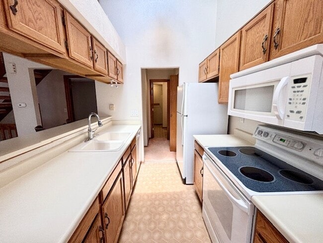 Photo - 8020 Holland Ct Unit 8020 Holland Court, #21-C
