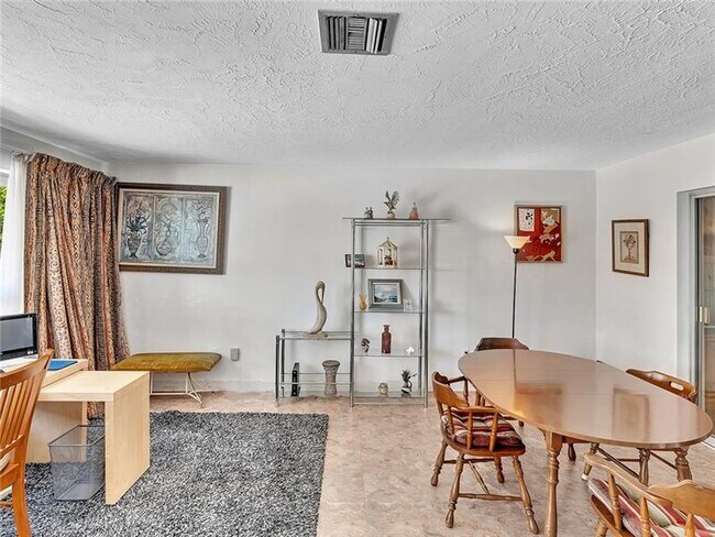 Photo - 4910 NE 18th Ave