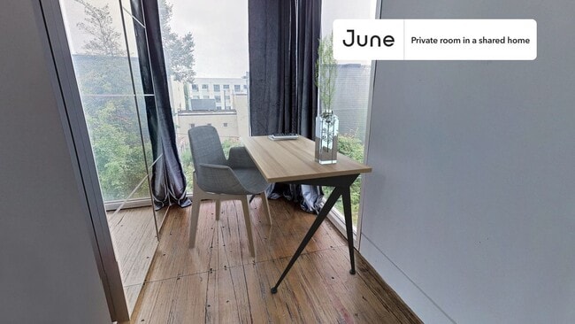 Photo - Room in Shared 6 bed/6 bath home Unidad A