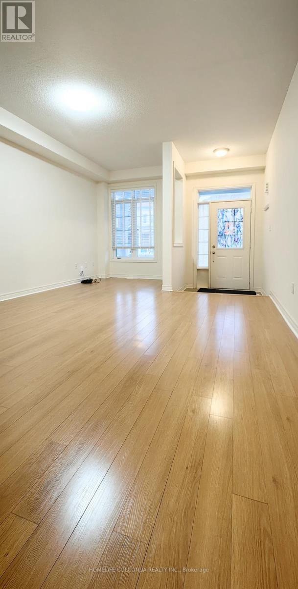 Photo - 21 Chokecherry Cres