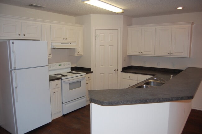 Photo - 3105 109th St Unit A