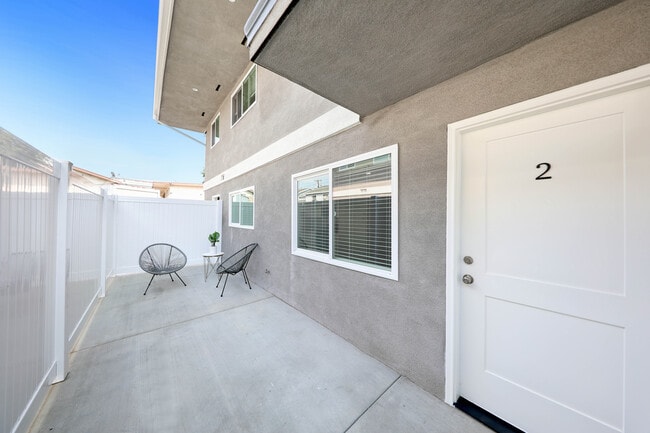 Private Front Yard