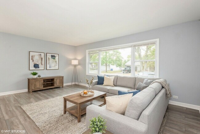 319 Shirley Ct