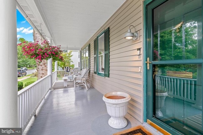Photo - 205 S Hanson St