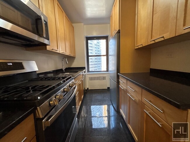Photo - EAST 55 STREET Unit 7B