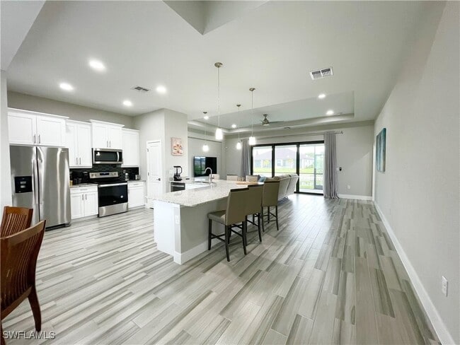 Photo - 812 SW 8th Pl