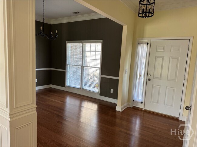 Photo - 1040 Willowynd Point