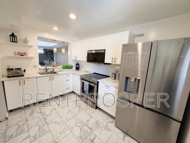 2107 Honour Rd